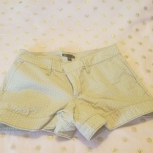 Gap Khaki/White Floral Patterned Shorts